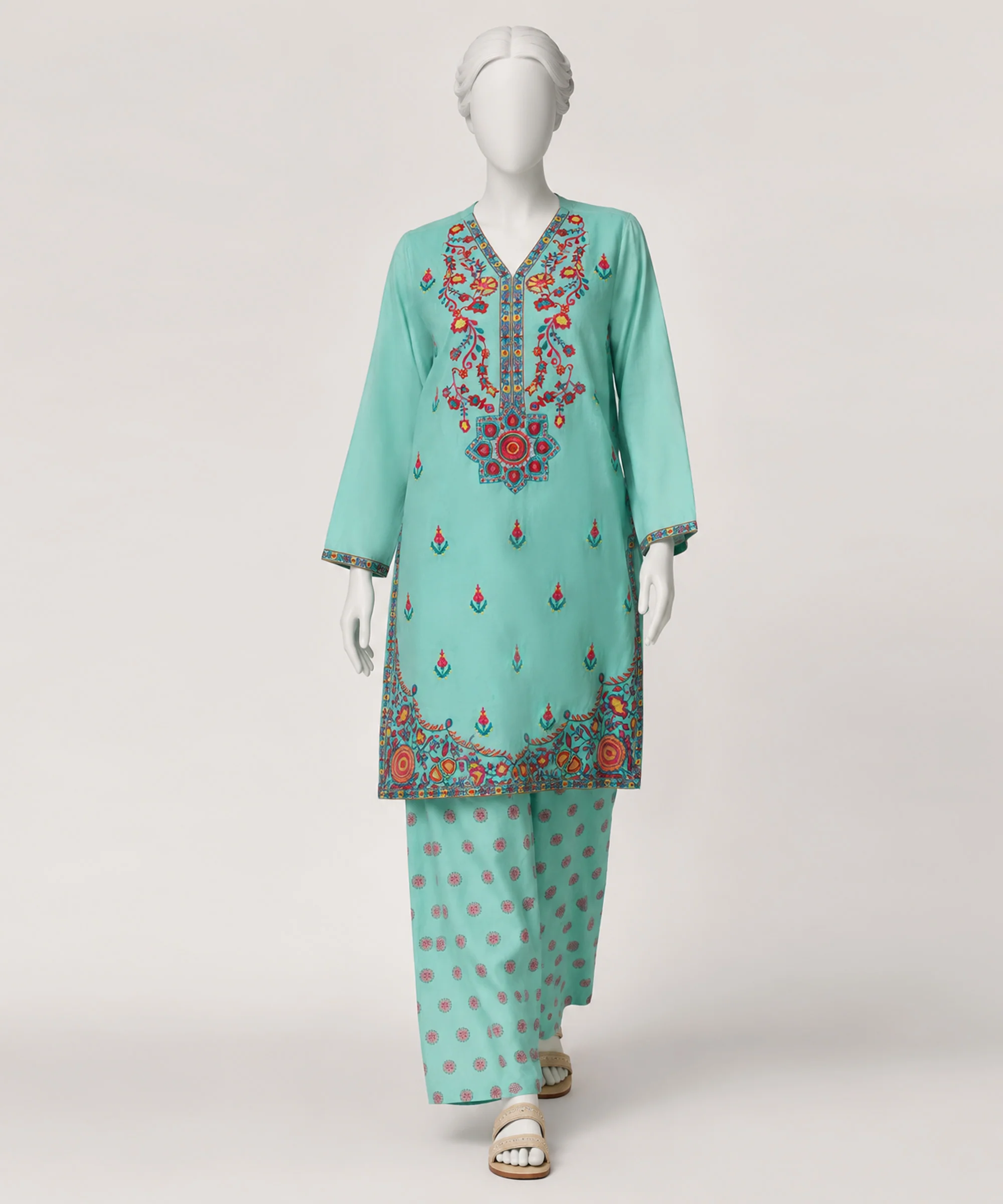 NEW ARRIVALS WOMEN